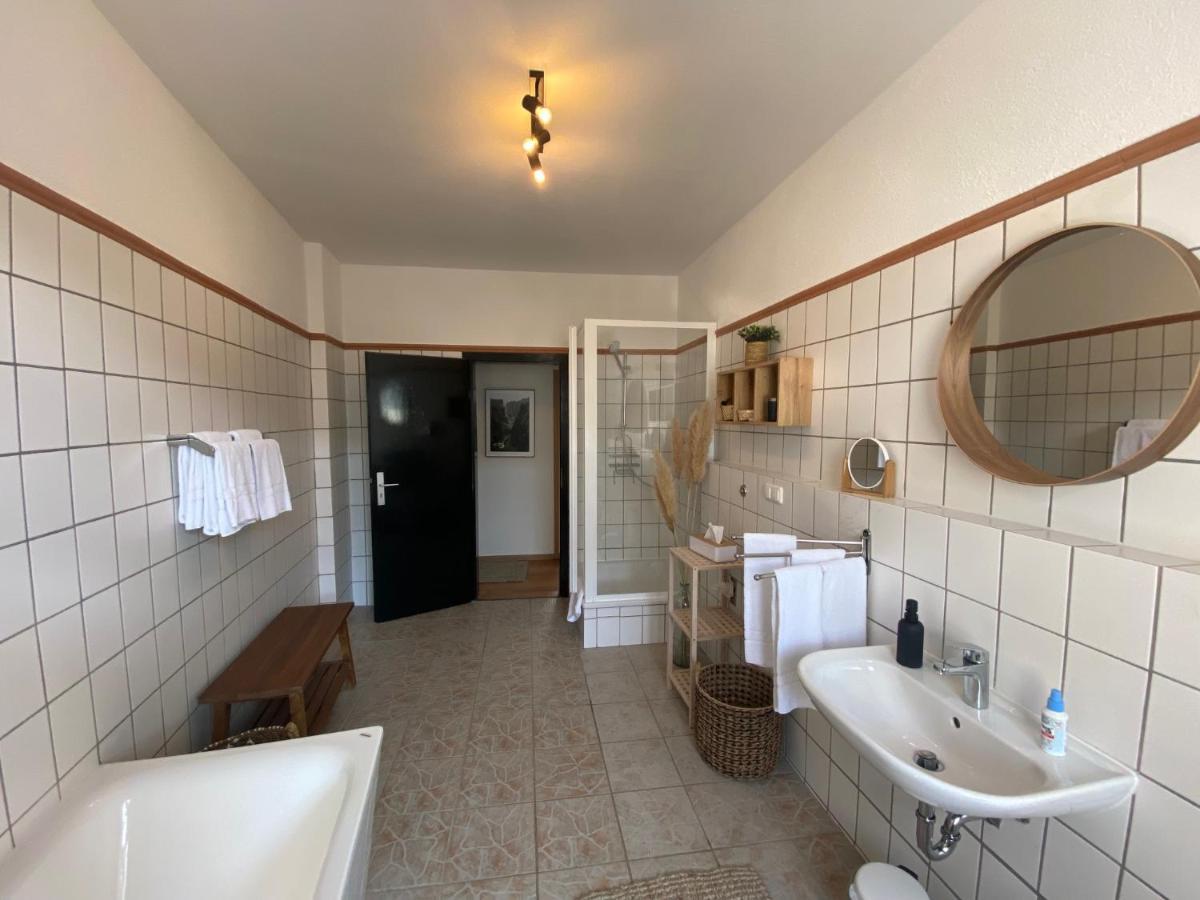Schlafen Ueber Der Whiskybar Apartment Рюдесхайм ам Рейн Екстериор снимка