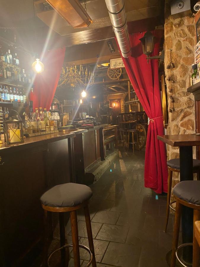 Schlafen Ueber Der Whiskybar Apartment Рюдесхайм ам Рейн Екстериор снимка